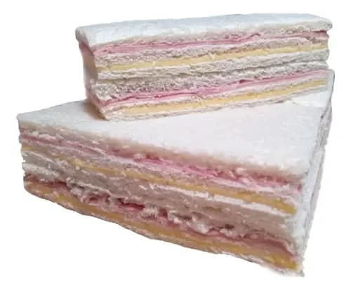 Sandwich de Miga Entre Dos JyQ