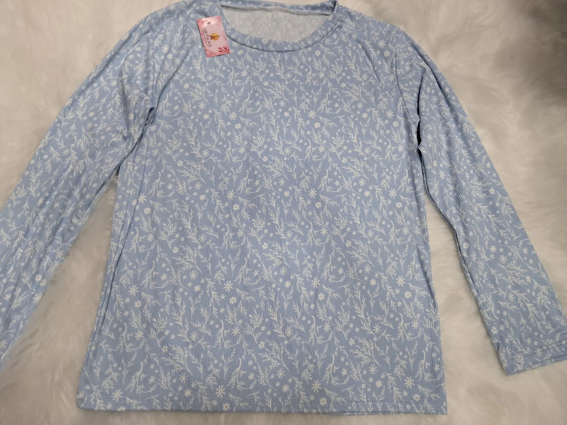 REMERA FLOREADA DE DAMA