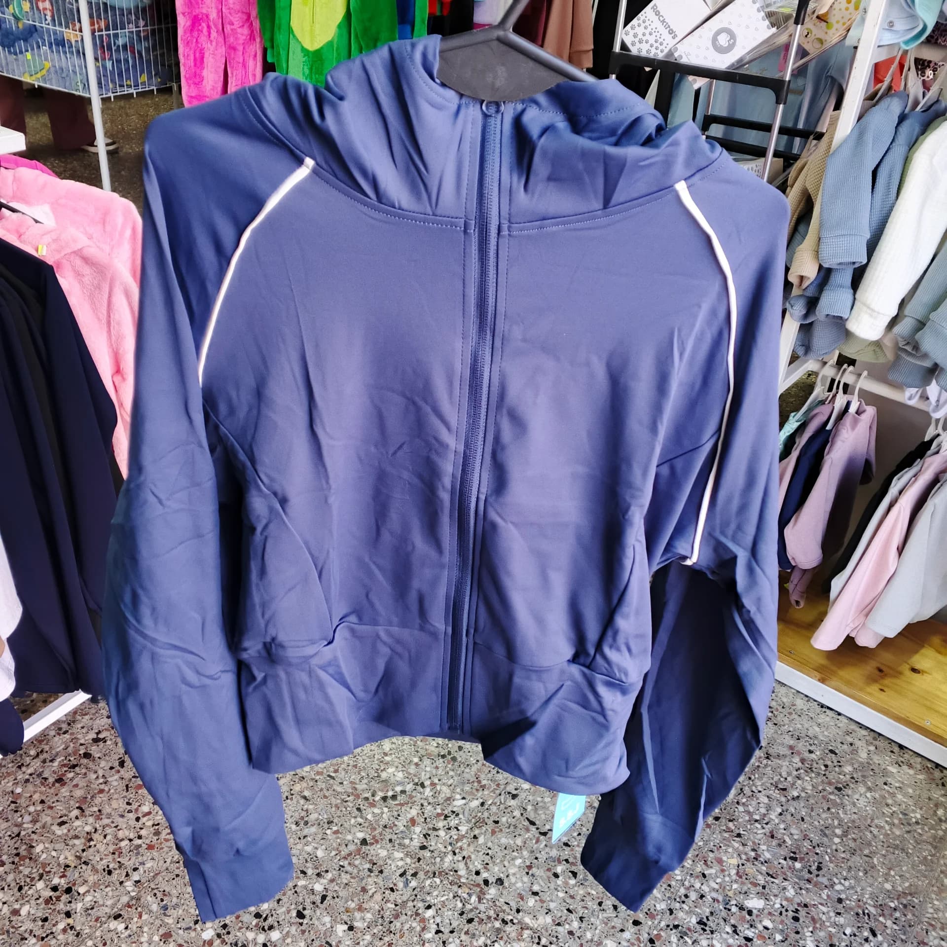 CAMPERA DEPORTIVA MUJER 26602