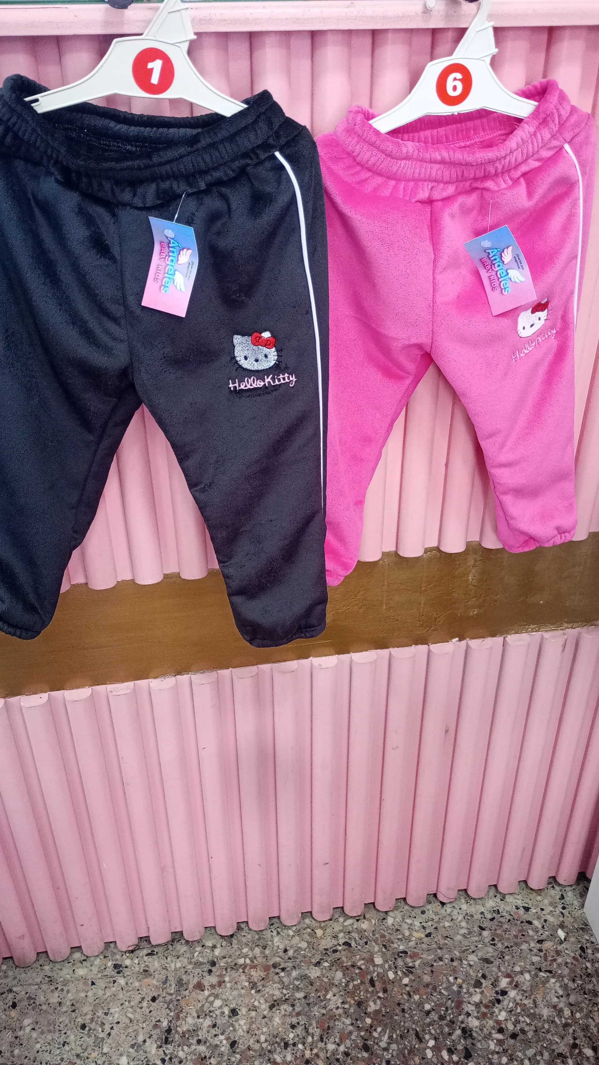 PANTALÓN PLUSH CON PIEL BEBA KITTY