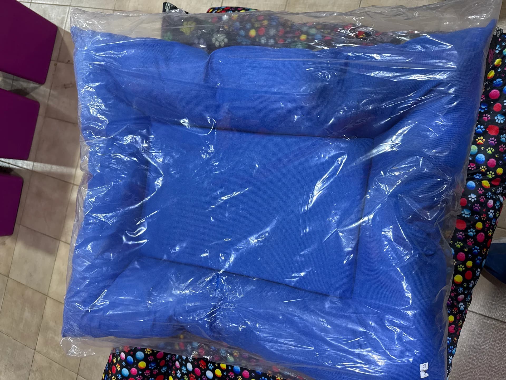 " COLCHONETA RELLENA ESTAMPADA  DOBLE ANTIDESGARRO 60X 70 CM M"