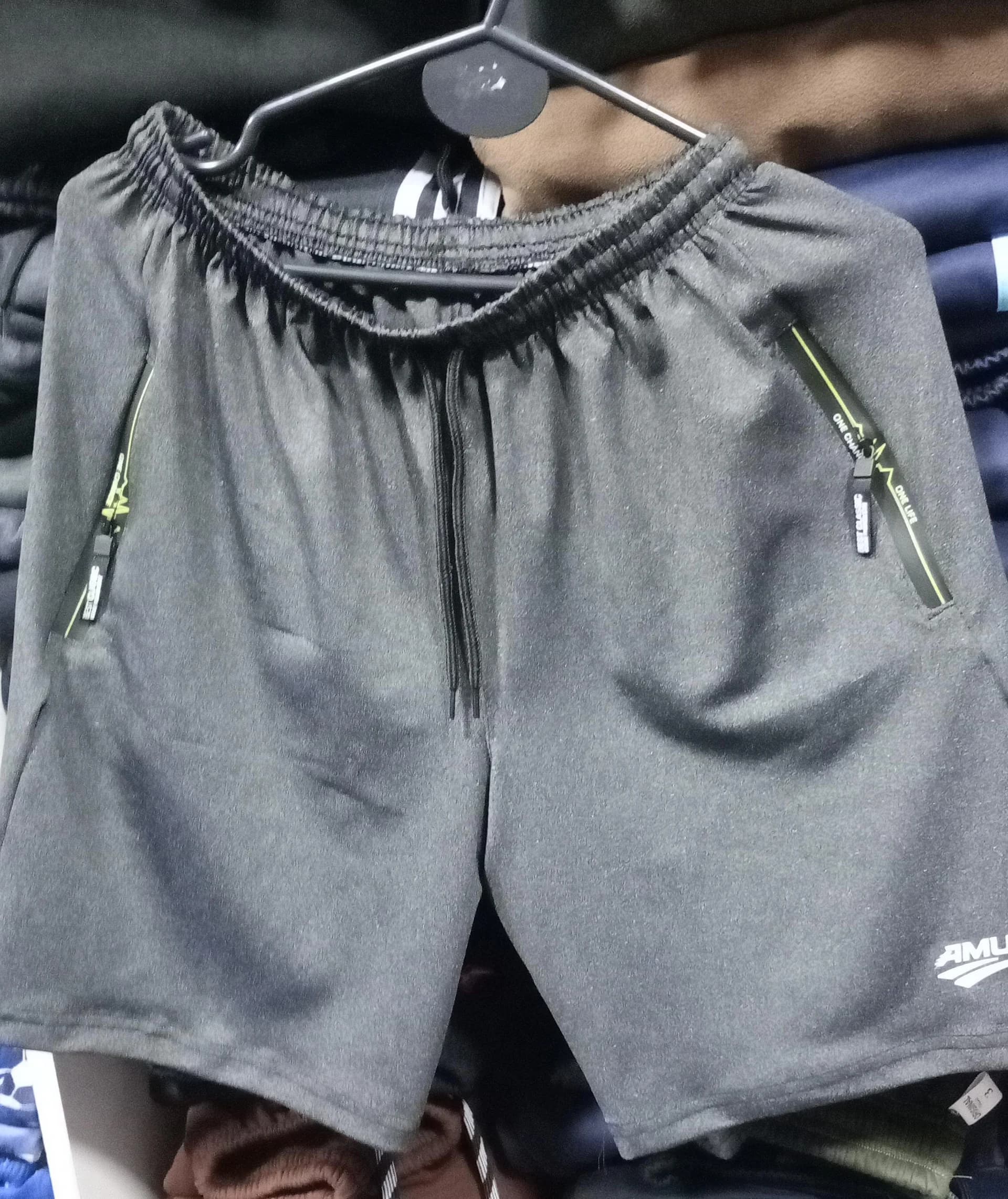 PANTALON CORTO DEPORTIVO HOMBRE