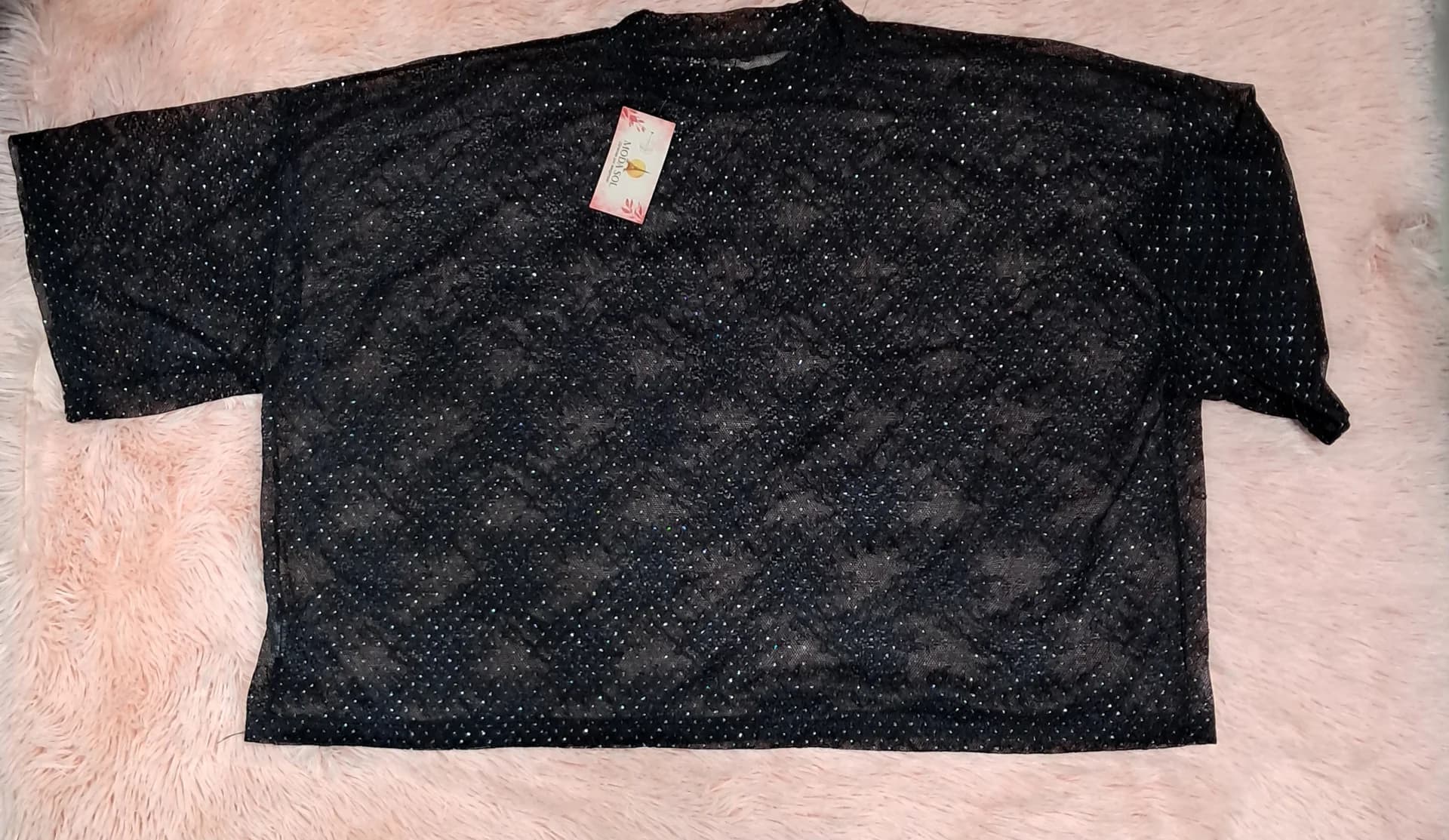 POLERA CORTA DE ENCAJE