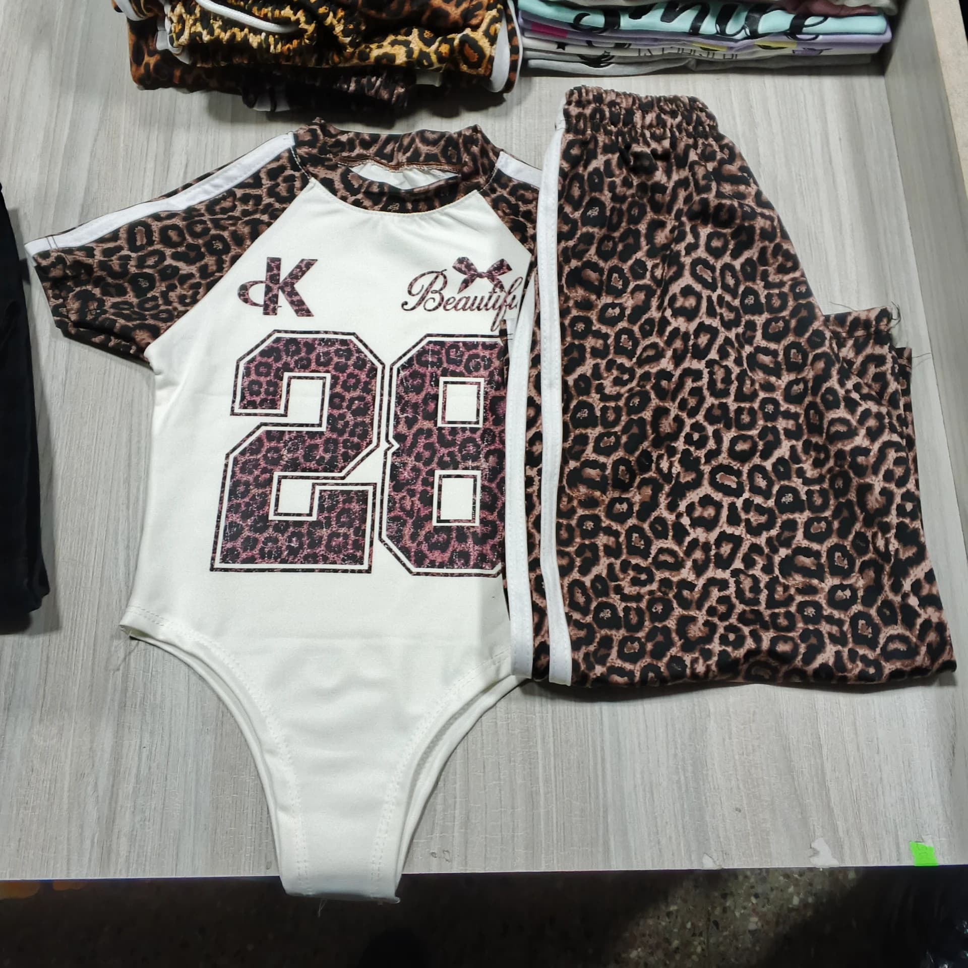 CONJUNTO ANIMALPRIM NENA