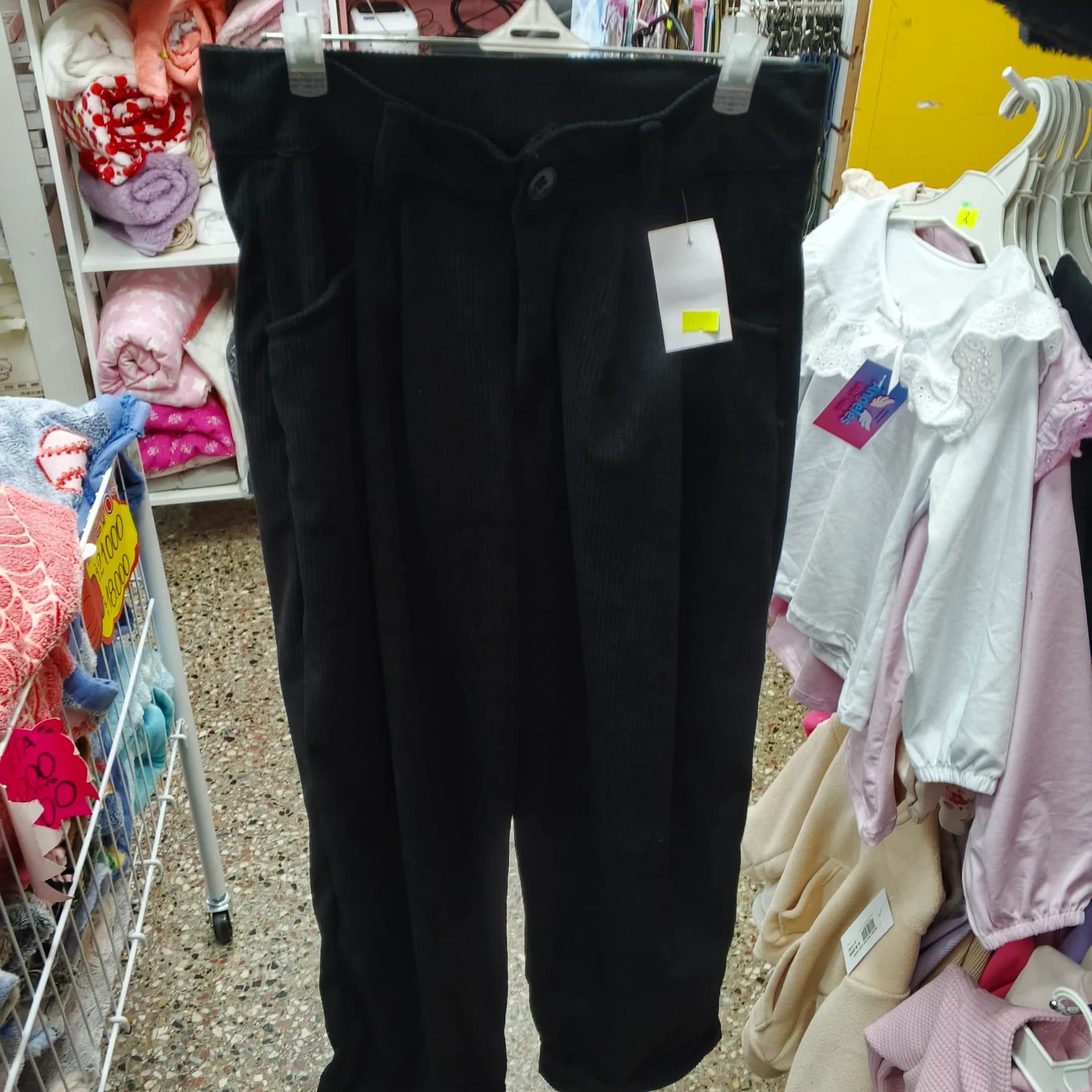 PANTALON CORDEROY NENA