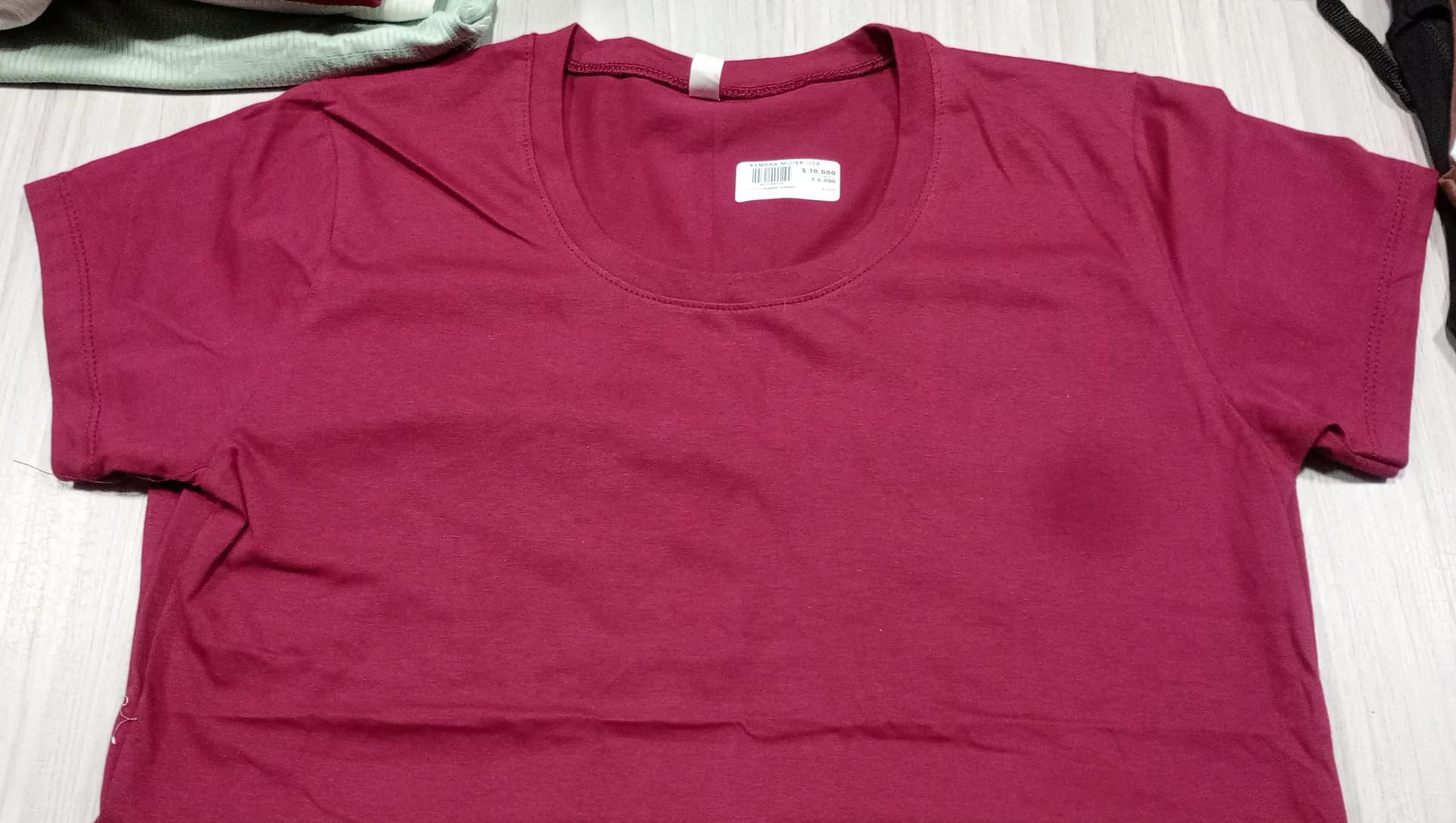 REMERA MUJER LISA
