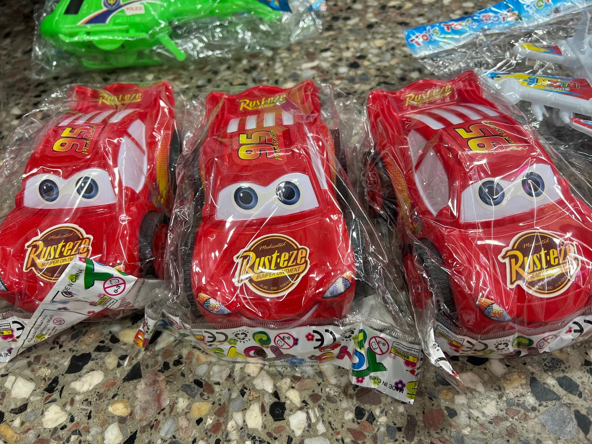 AUTOS CARS