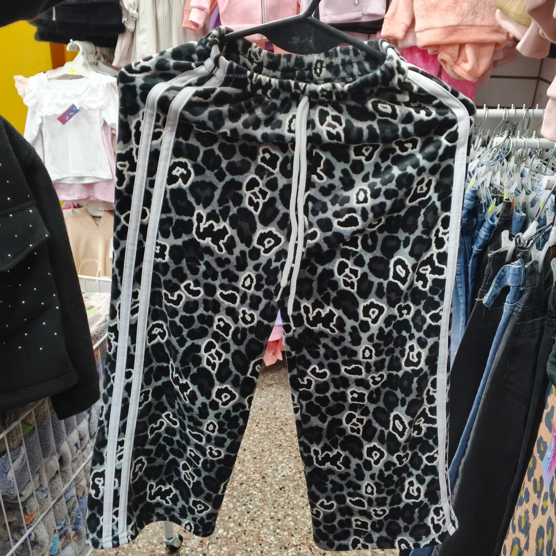 PANTALON ANIMAL PRINT RALLADO NENA