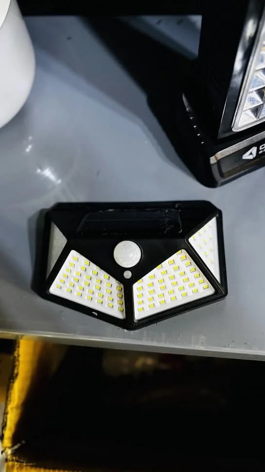 Luz solar Lusqtoff
