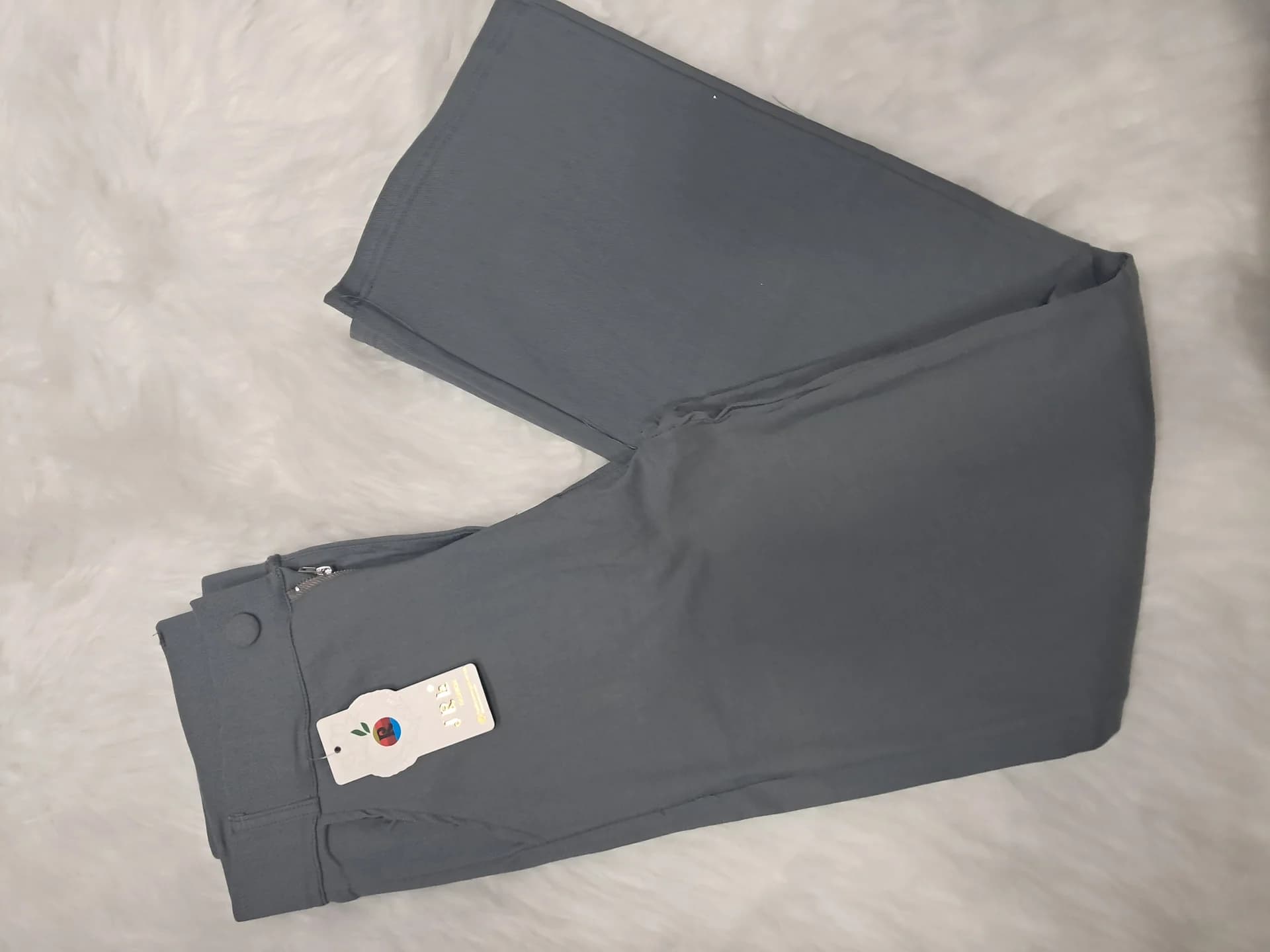 PANTALÓN RECTO CLÁSICO