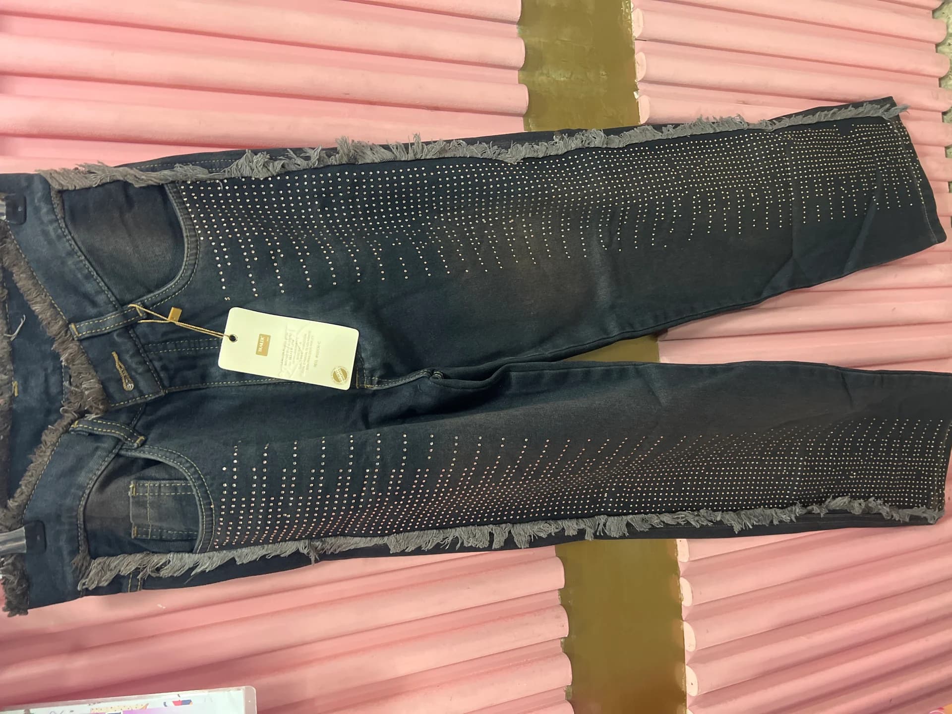 JEANS CON BRILLOS DESFLECADO OXIDO