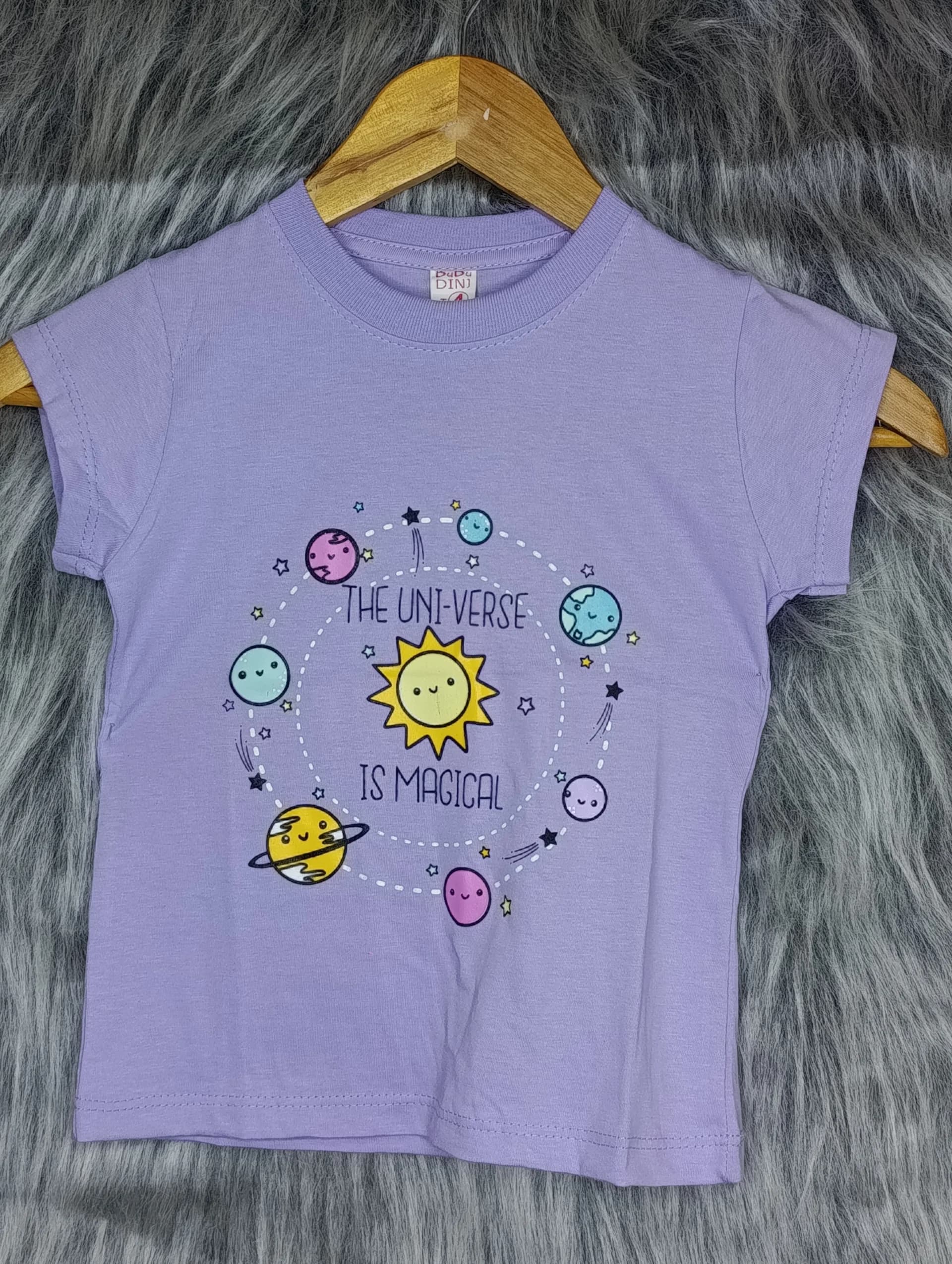 REMERA ESTAMPADA BUBUDINI