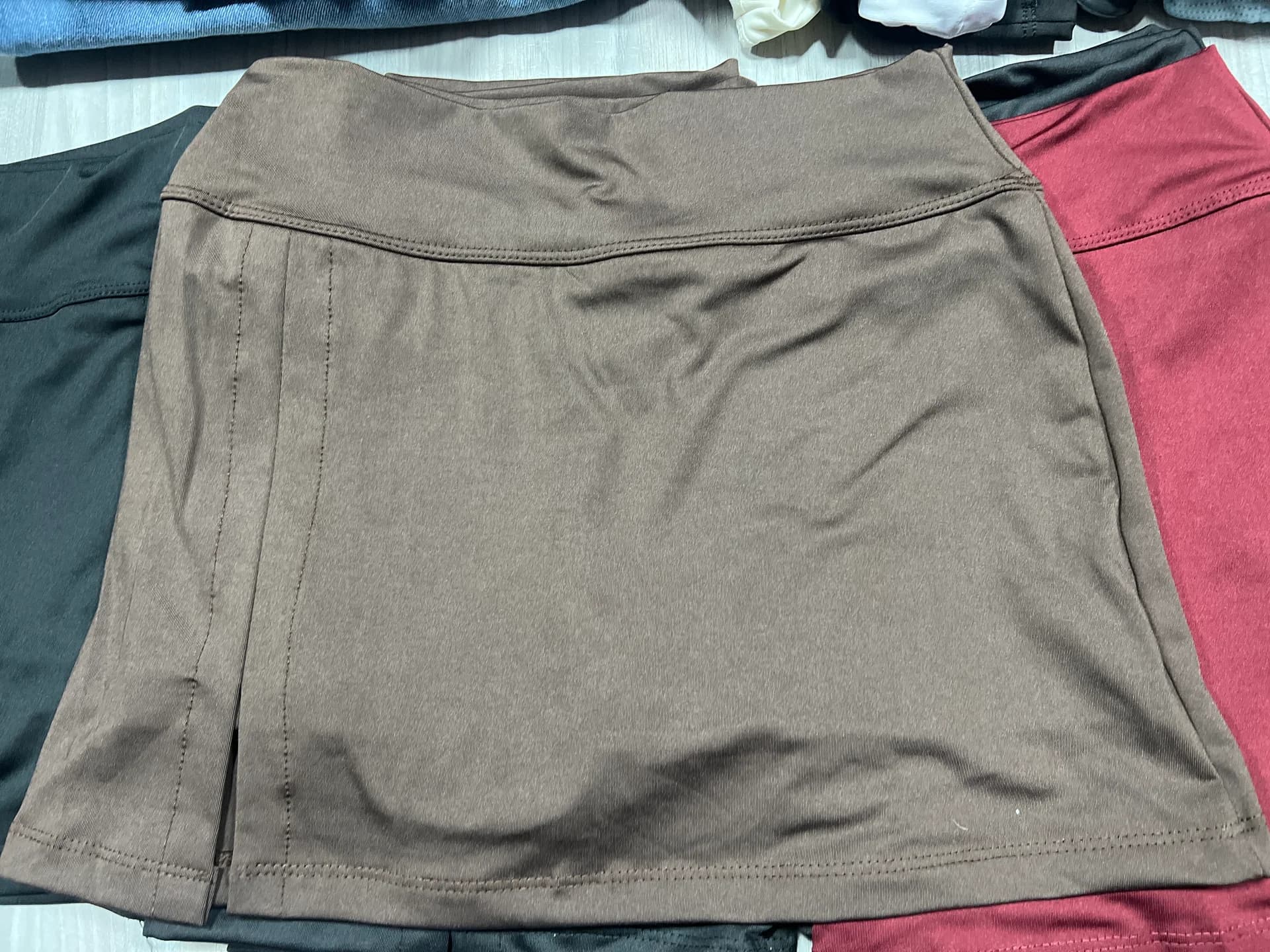 FALDA PANTALÓN CON CORTE