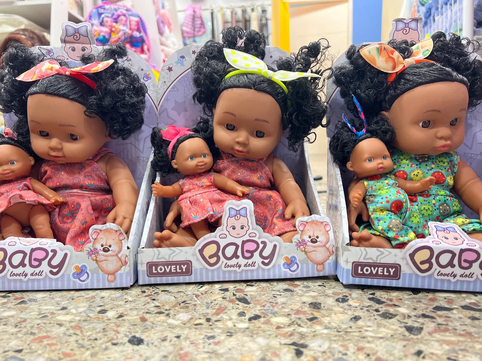 NEGRITAS CON SU BEBÉ