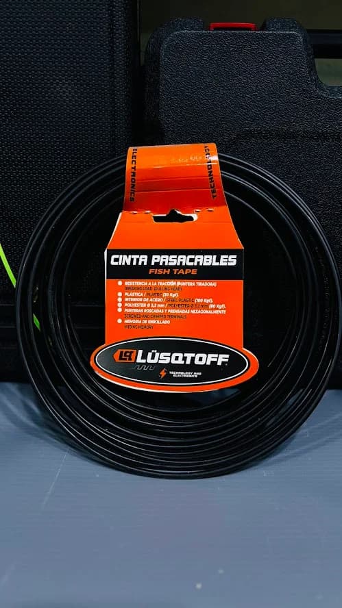 Cinta pasacable plastica 3,8mm x 7m Lusqtoff