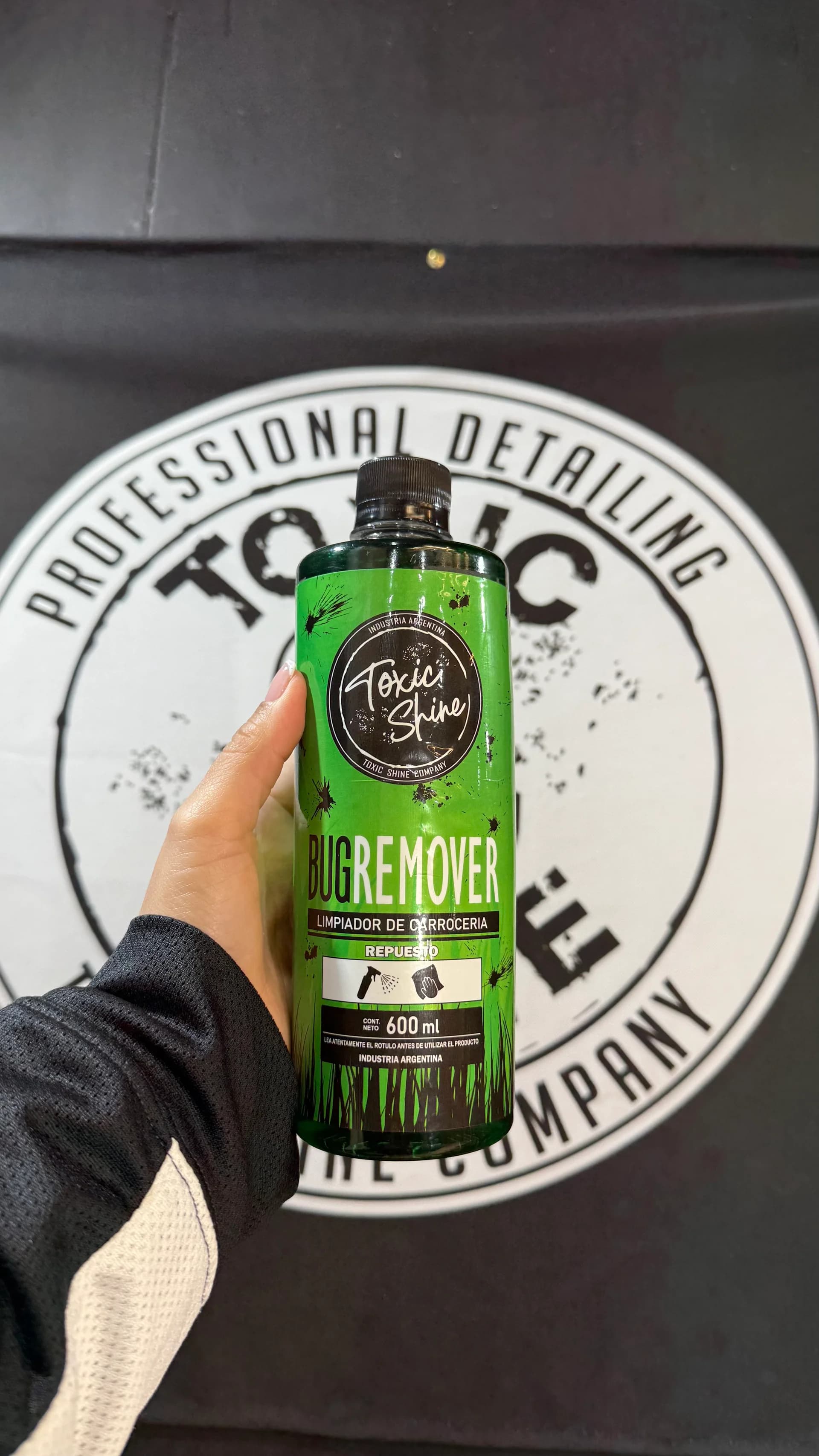 BUG REMOVER 600ML TOXIC SHINE