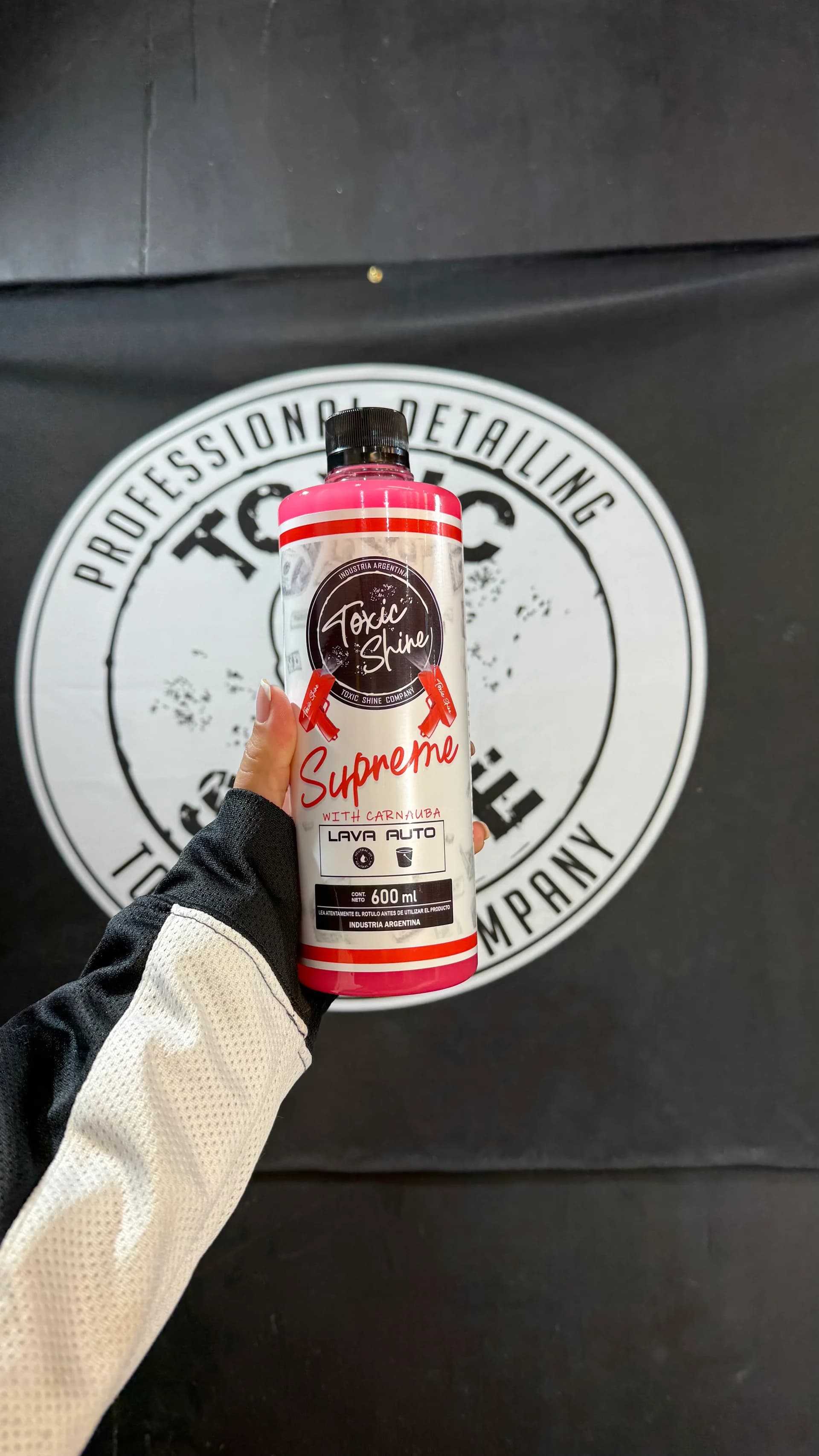 SHAMPOO SUPREME 600ML TOXIC SHINE