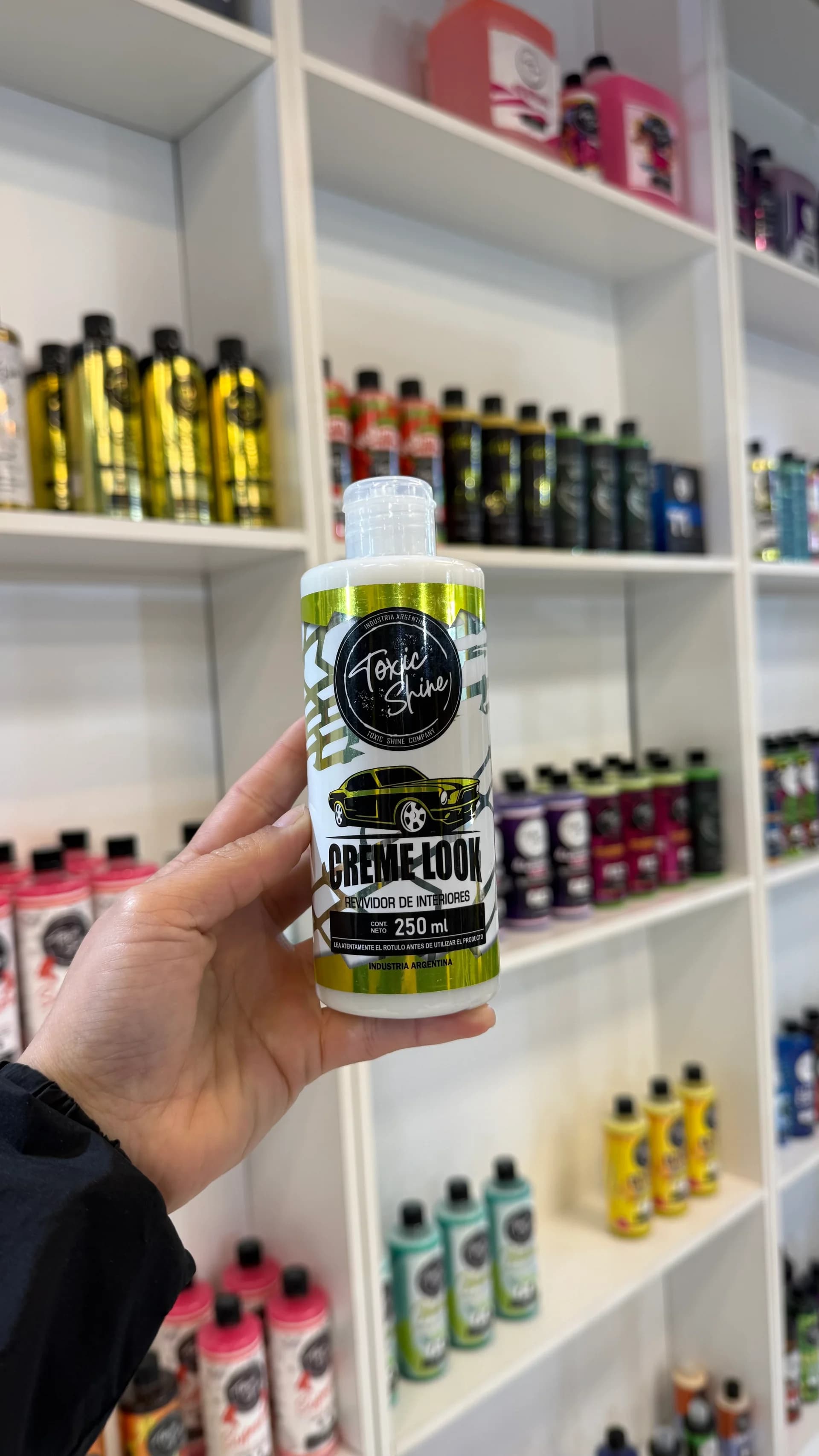 CREME LOOK 250ML TOXIC SHINE