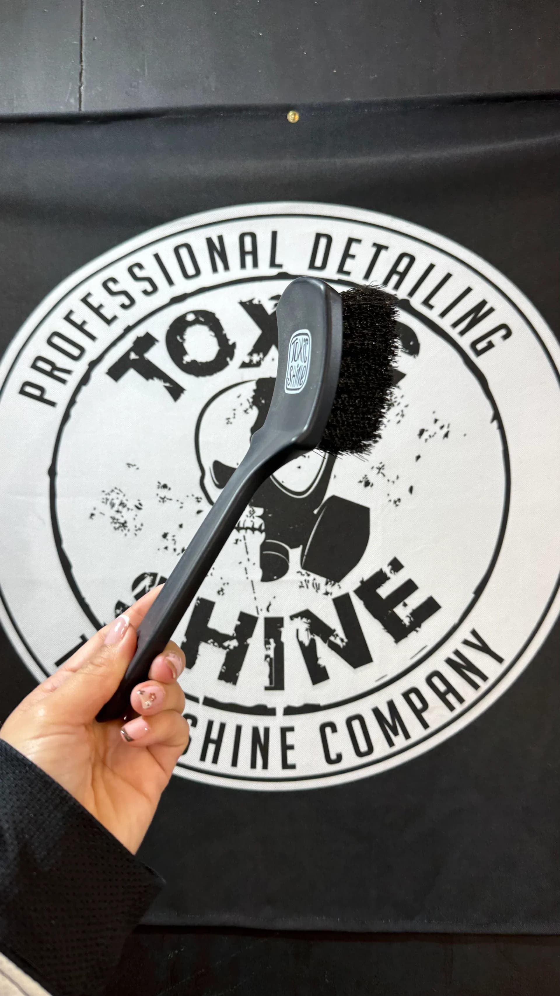 CEPILLO PARA CUBIERTAS TOXIC SHINE