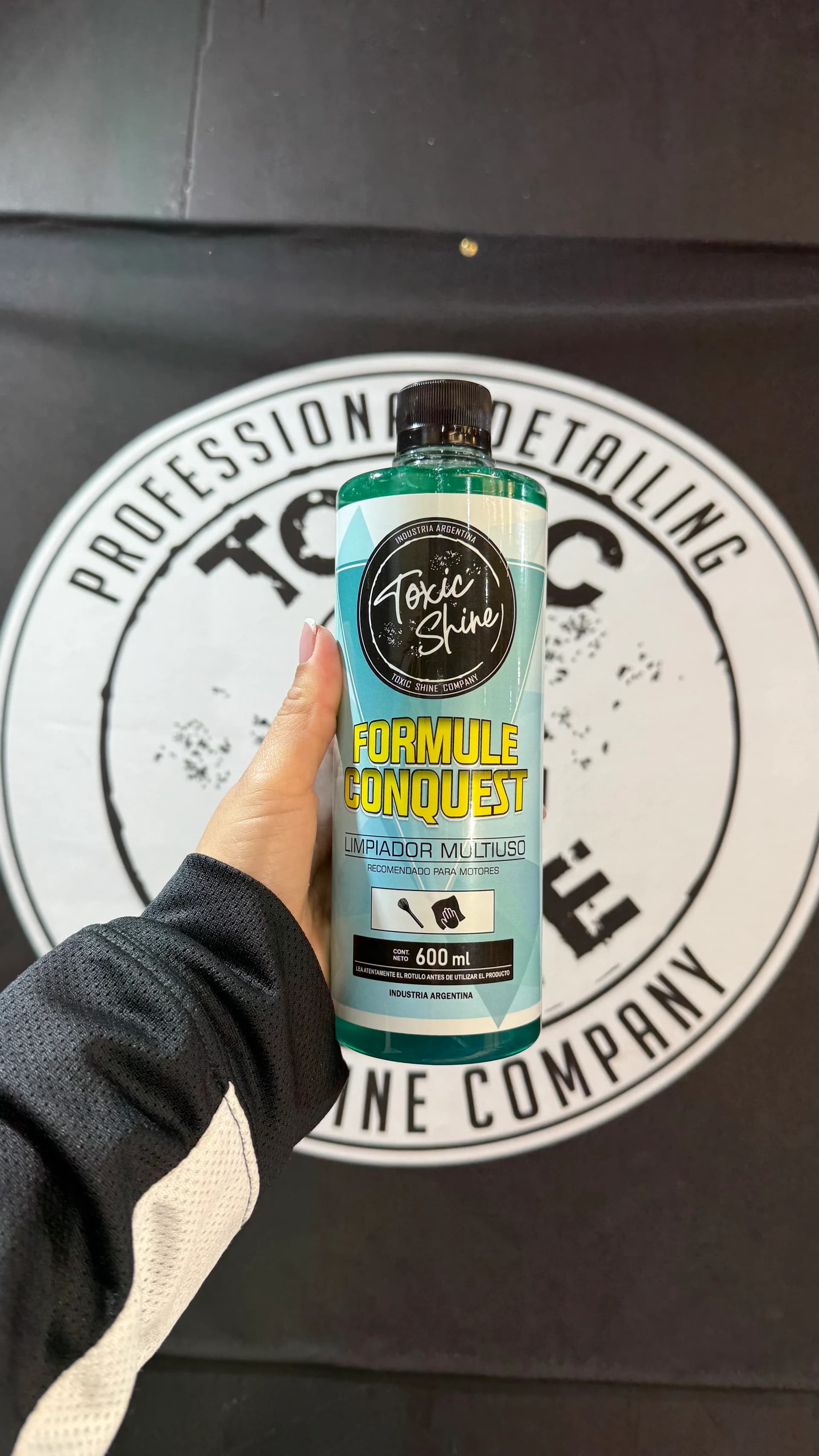 FORMULE CONQUEST 600ML TOXIC SHINE