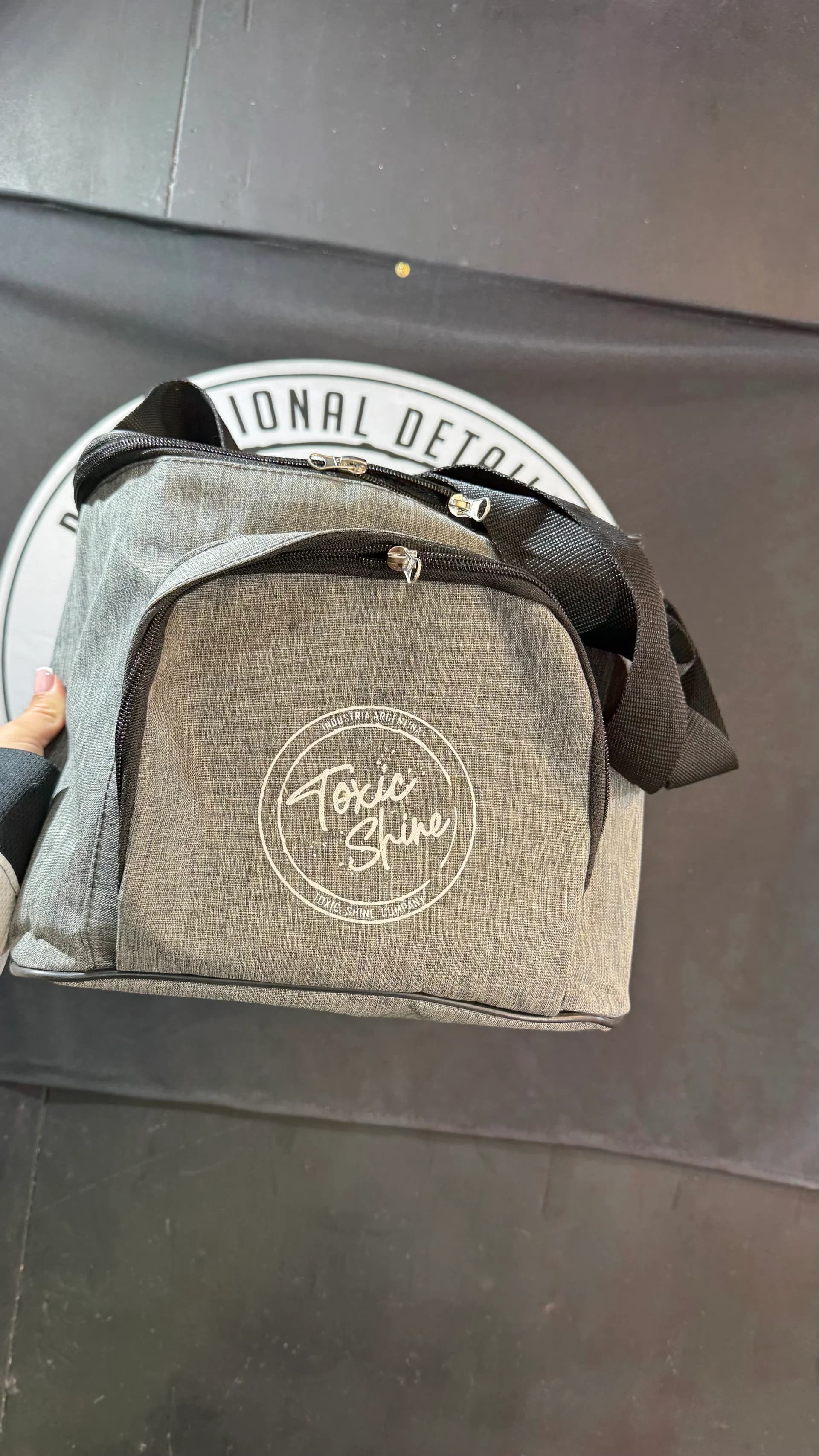BOLSO GRANDE TOXIC SHINE