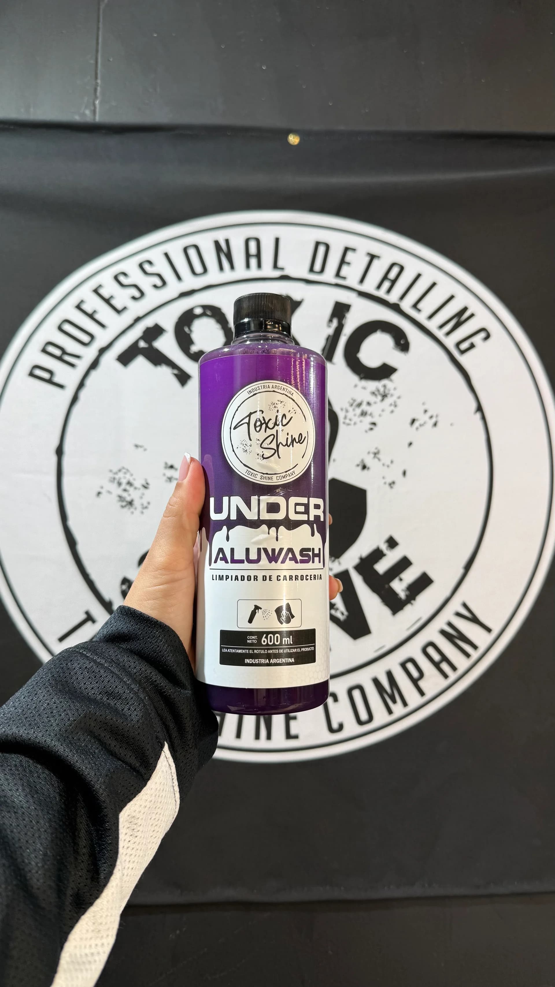 ALU WASH 600ML TOXIC SHINE