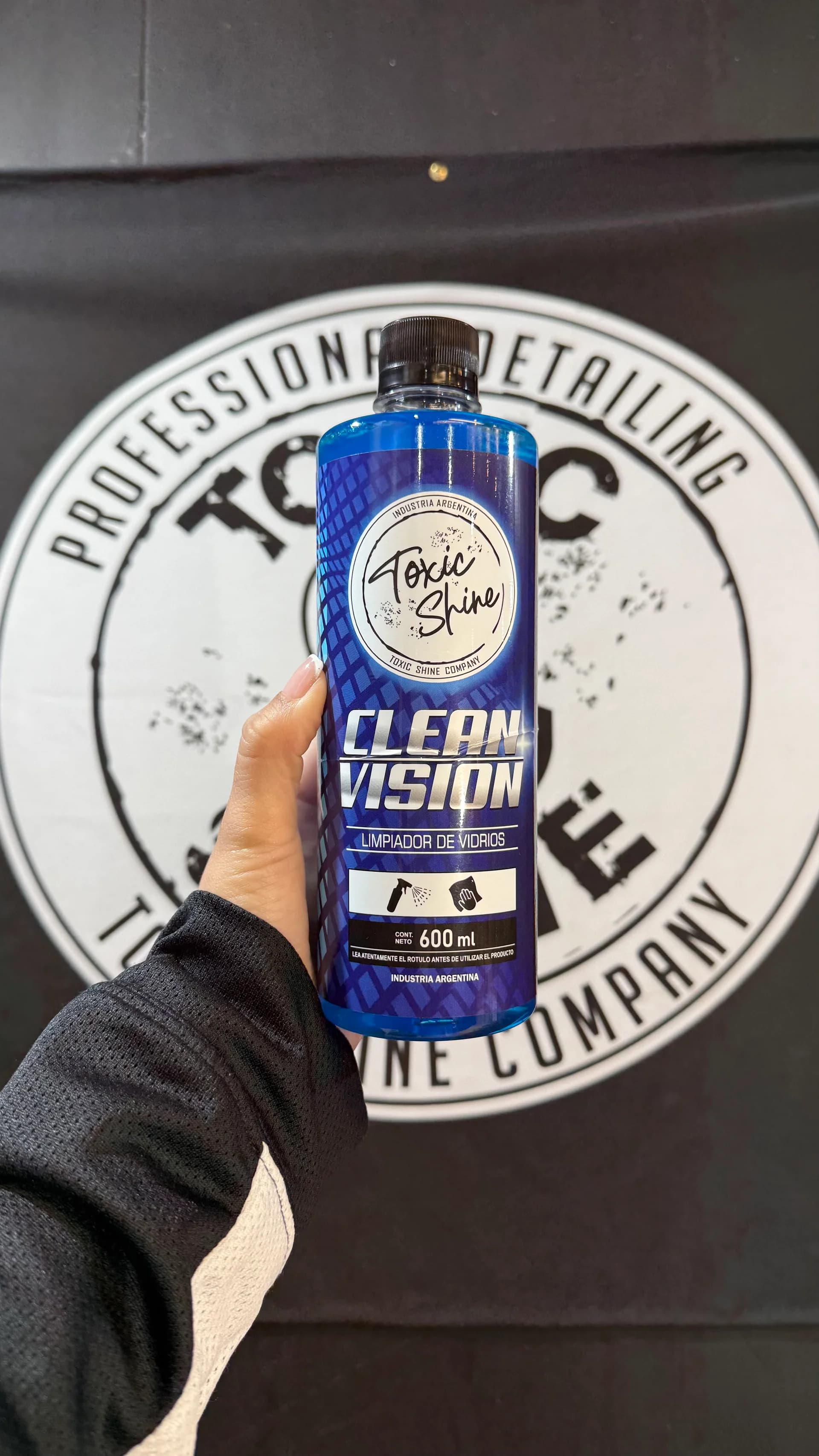 CLEAN VISION 600ML TOXIC SHINE