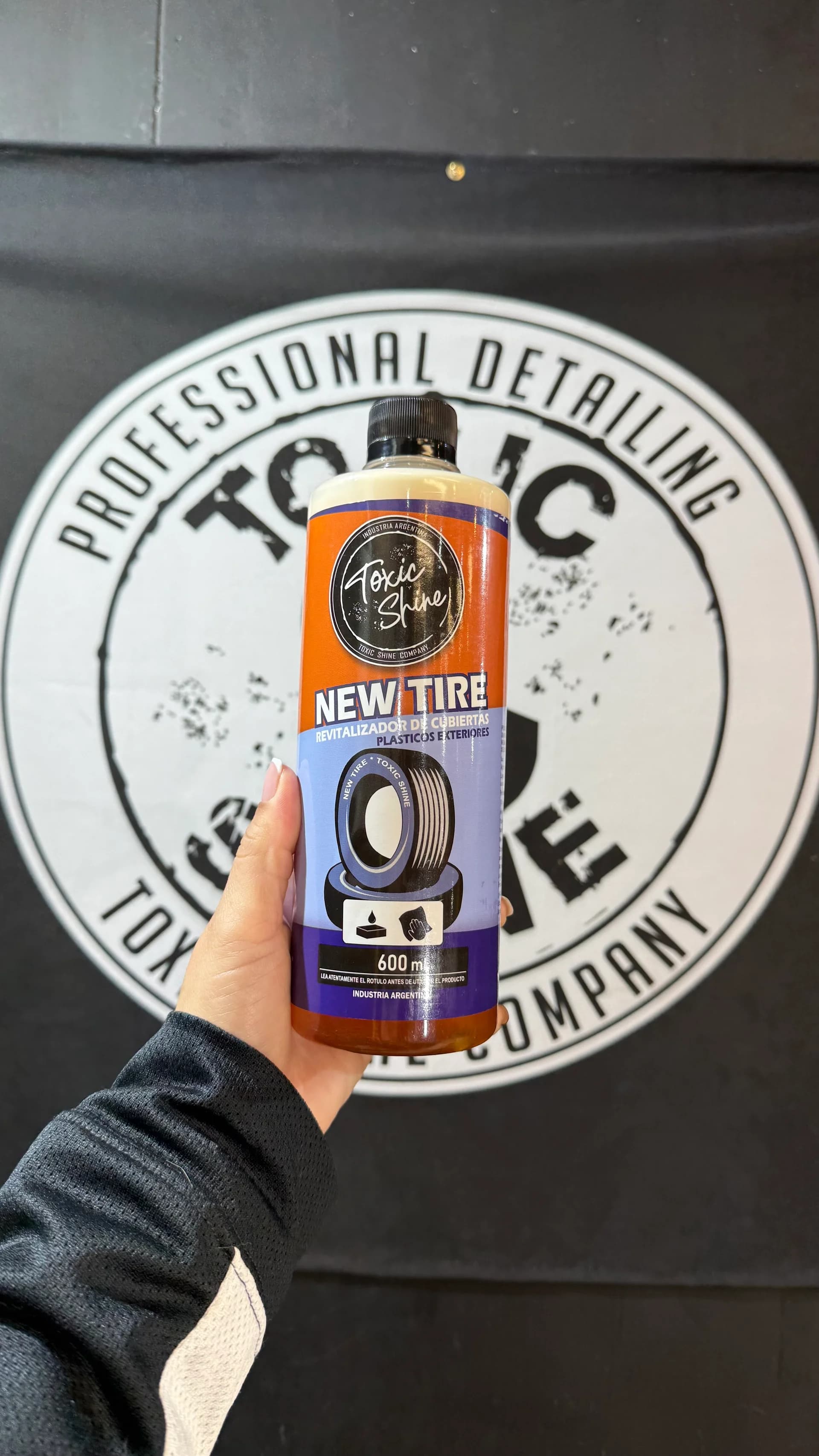 NEW TIRE 600ML TOXIC SHINE