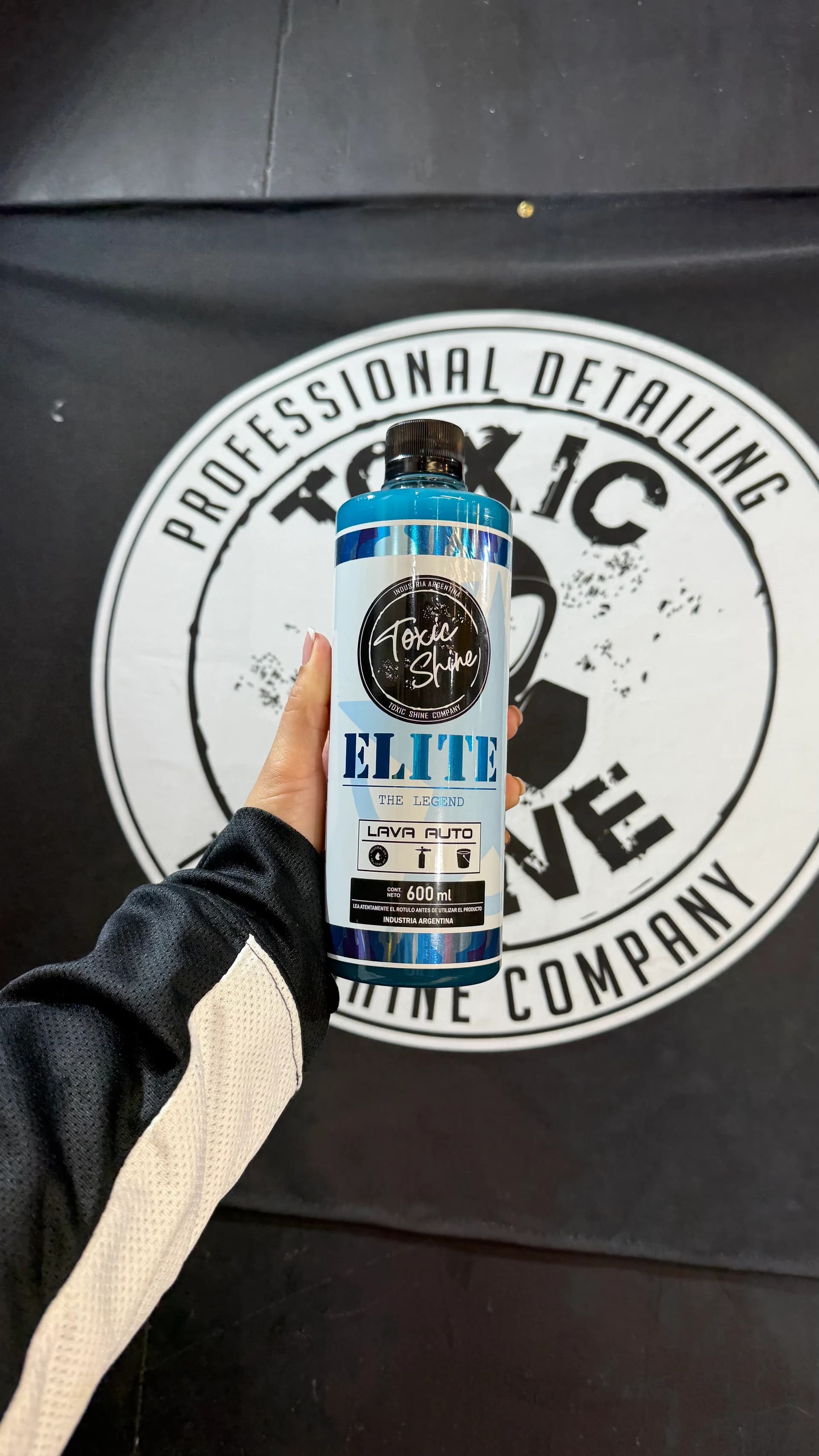 SHAMPOO ELITE 600ML TOXIC SHINE