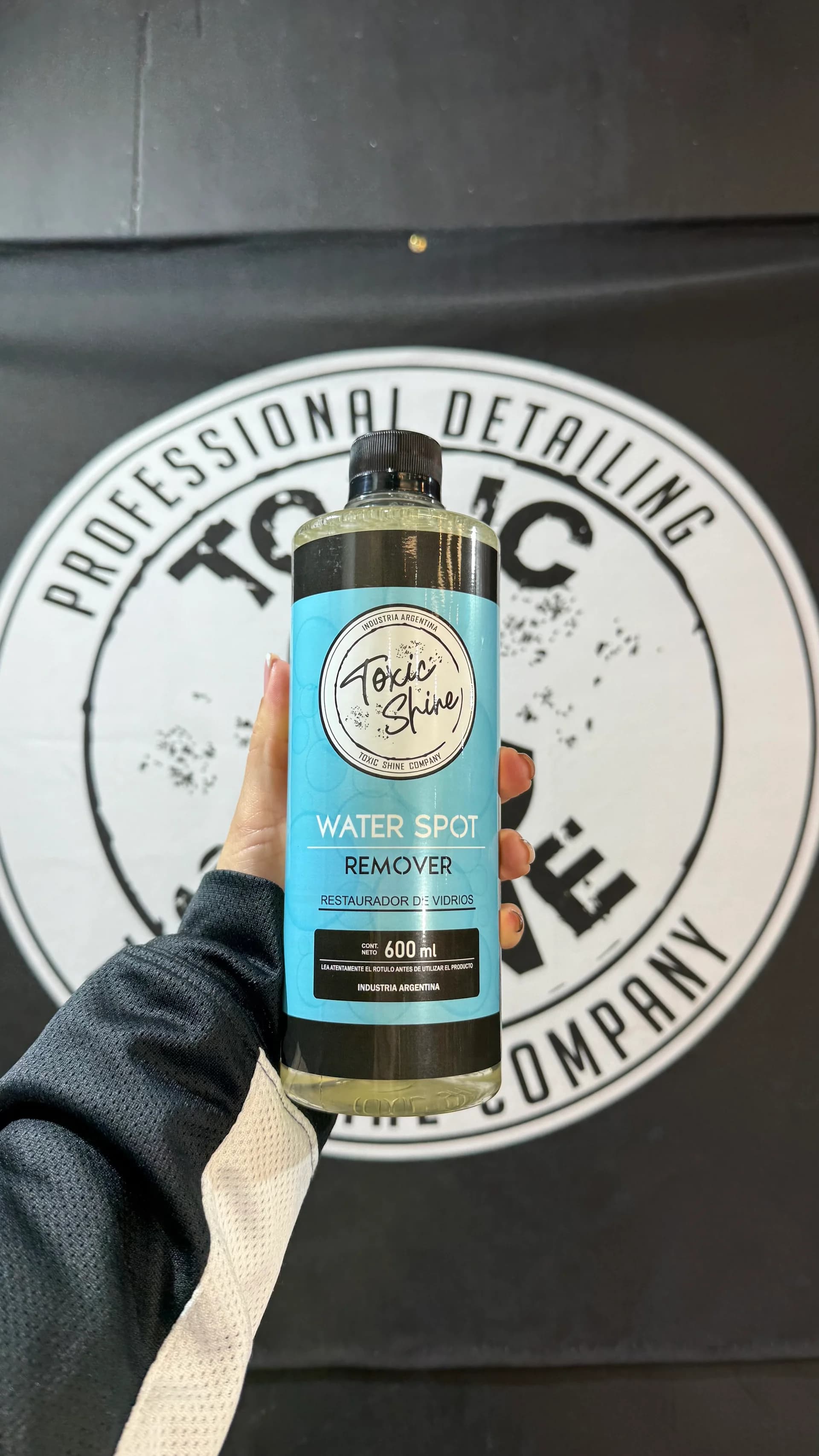 WATER SPOT 600ML TOXIC SHINE